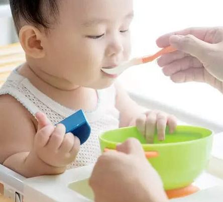 4 Cara Membuat Makanan Bayi 6 Bulan untuk Kecerdasan Otak - Baby CoudFoam