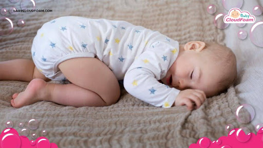 Bayi tidur ngorok