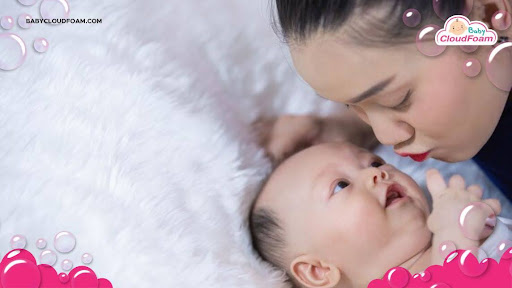 Tahap perkembangan bayi