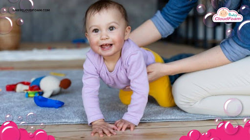 Cara tummy time bayi 2 bulan