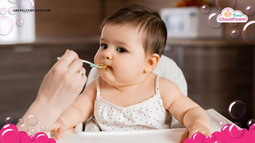 Cara mengatasi bayi susah BAB dan sering kentut