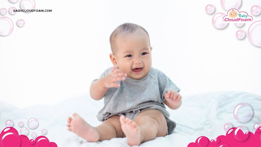 Bayi duduk umur berapa