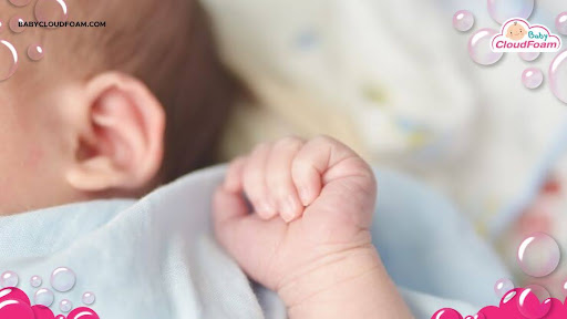 Benjolan di belakang telinga bayi