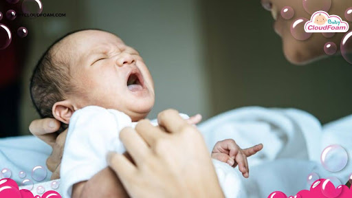 Bayi tidak berhenti menangis