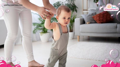 Bayi 13 bulan belum bisa jalan