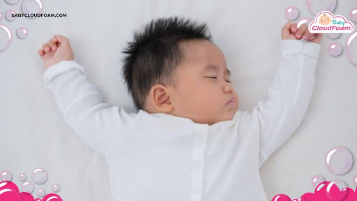 Bayi tidur miring