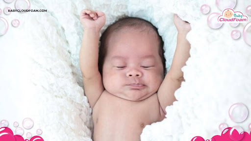 Posisi tidur yang tepat untuk bayi