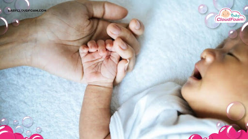 Bayi prematur 7 bulan