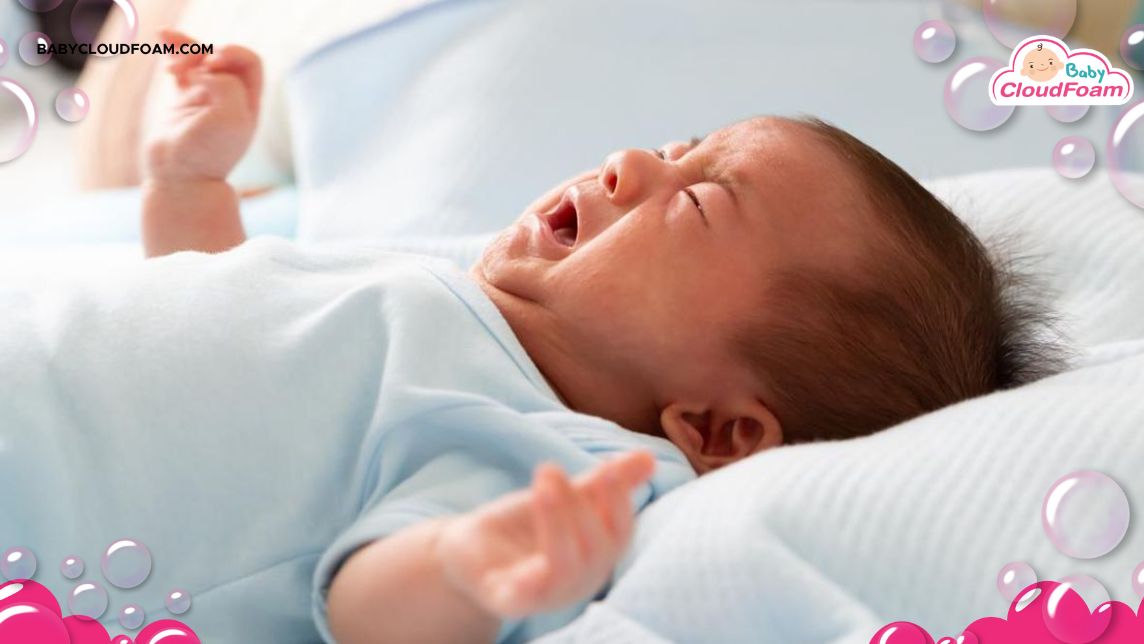 penutup telinga bayi saat tidur