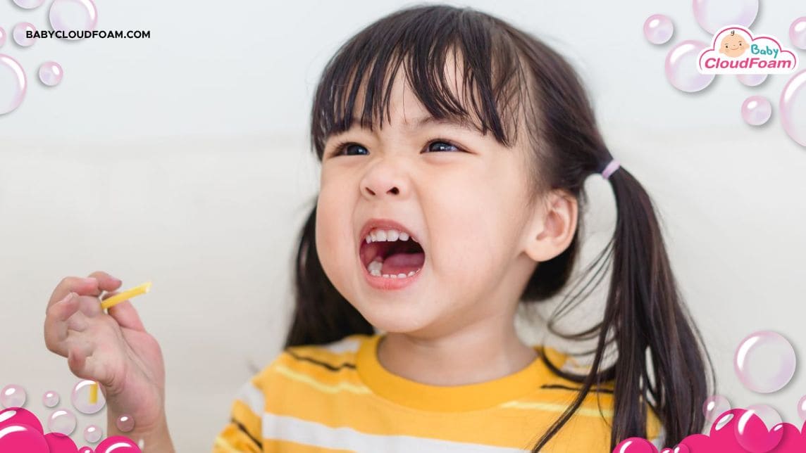 kenapa bayi rewel digendong ibunya